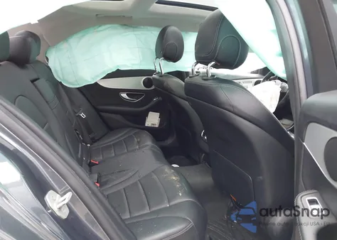 2016 Mercedes-Benz C 300 4Matic из США, поврежденный, VIN 55SWF4KB8GU152486